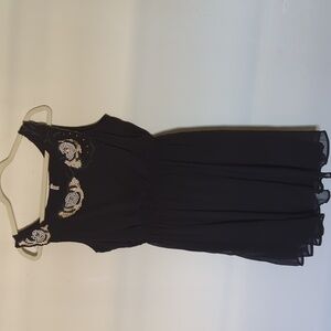 Willow&Clay Black Sleeveless Dress with Detailed Beading- Elastic Waist -Size M